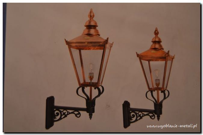 91. Elementy lamp (stal, miedź, aluminium).